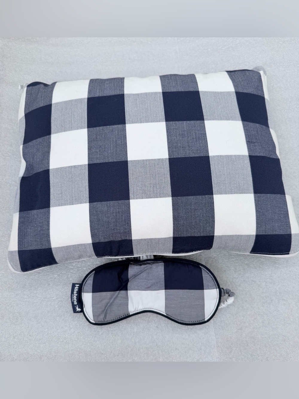 Hästens Travel Pillow with Matching Eye Mask